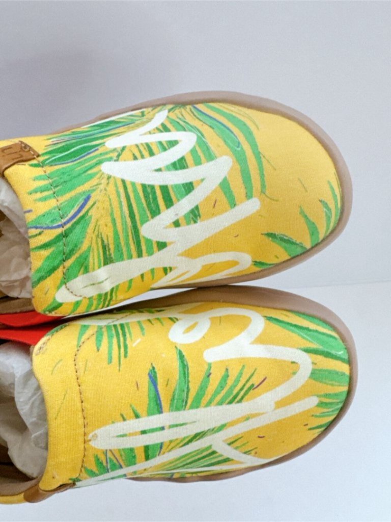 Women's Size 7 Uin Fill Your Passport Yellow Aloha Tropical Slip On Shoes — image 4 of 8